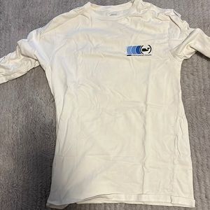 White adult XS vineyard vines long sleeve shirt